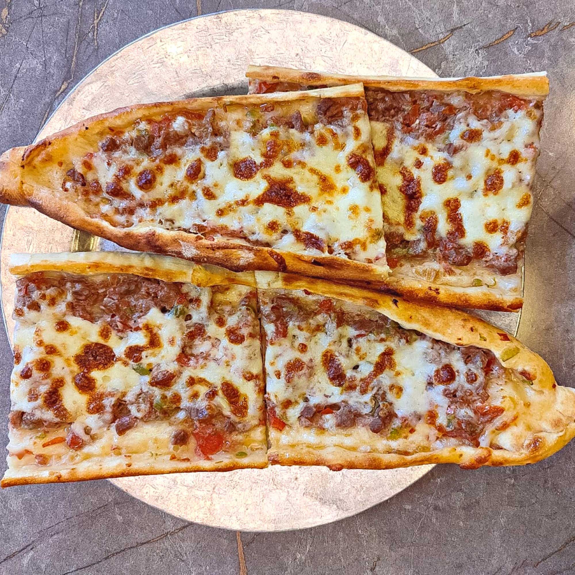 Kuşbaşı Kaşarlı Pide